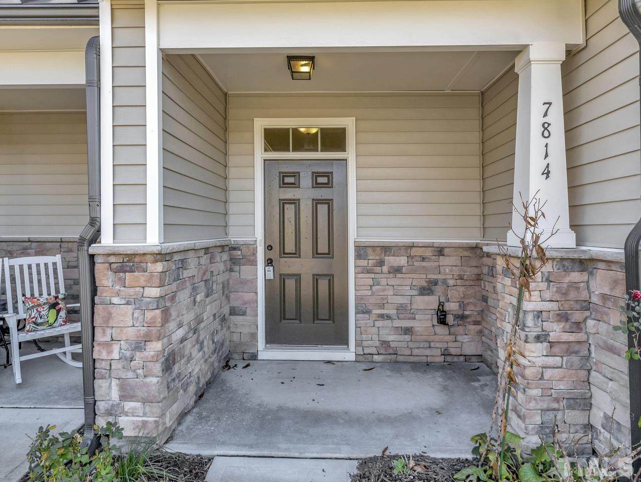 7814 Honeysuckle Bend Drive - Photo 1
