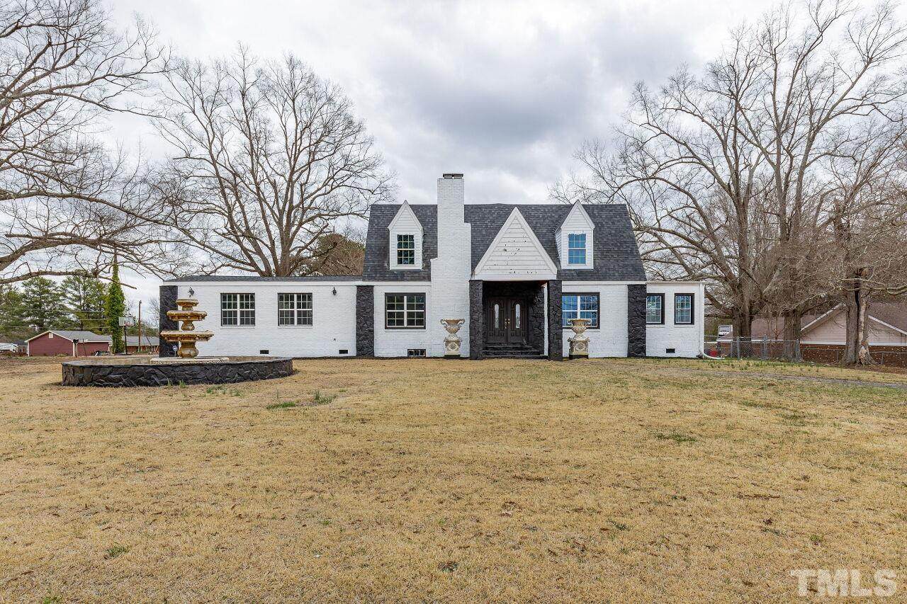405 Gannon Avenue - Photo 1