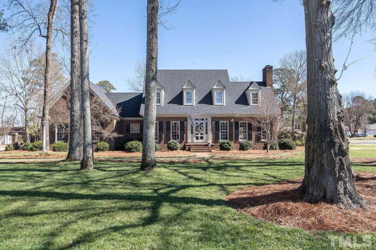120 Oak Street - Photo 1