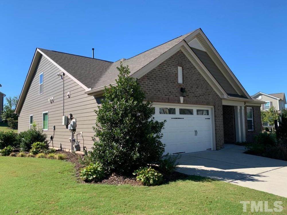 255 Heathwood Drive - Photo 1