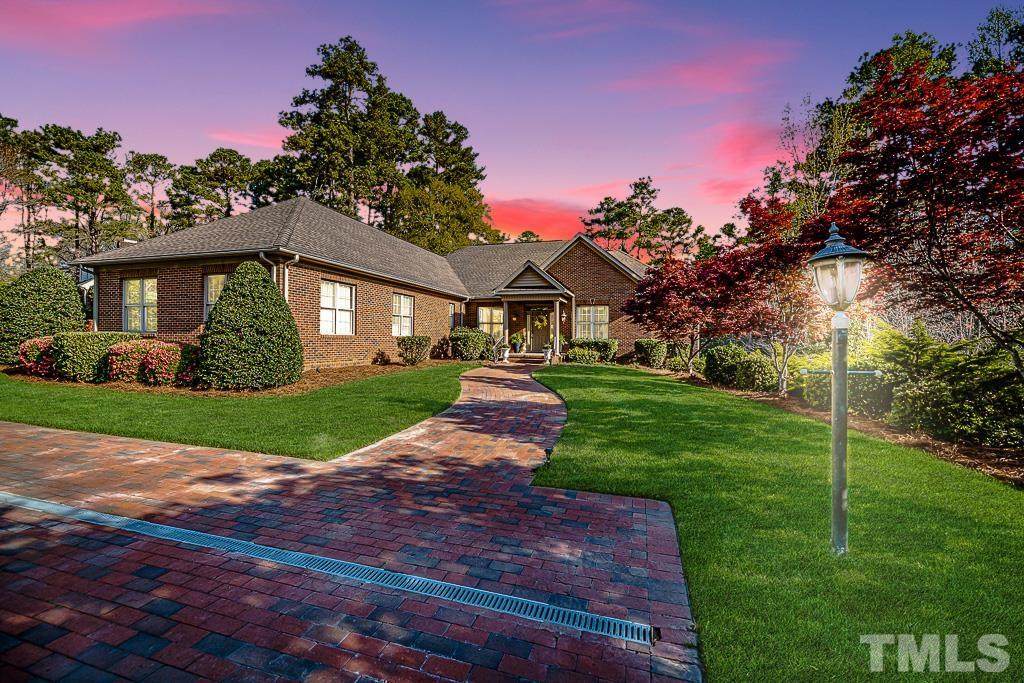 1908 Larkspur Drive - Photo 1