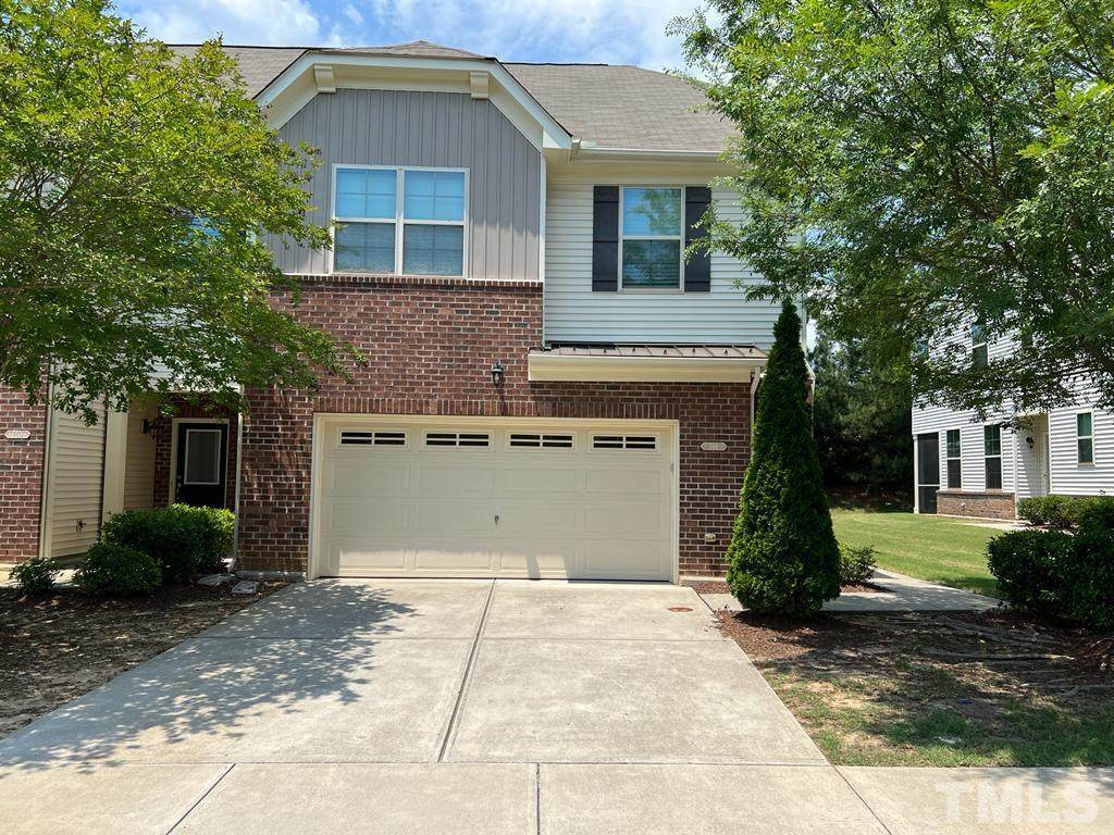 748 Davenbury Way - Photo 1