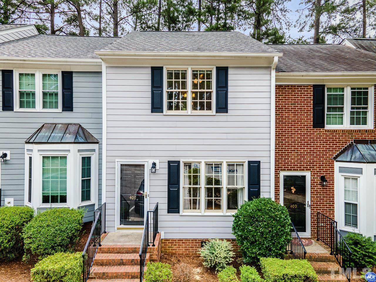 407 Gadland Court - Photo 1