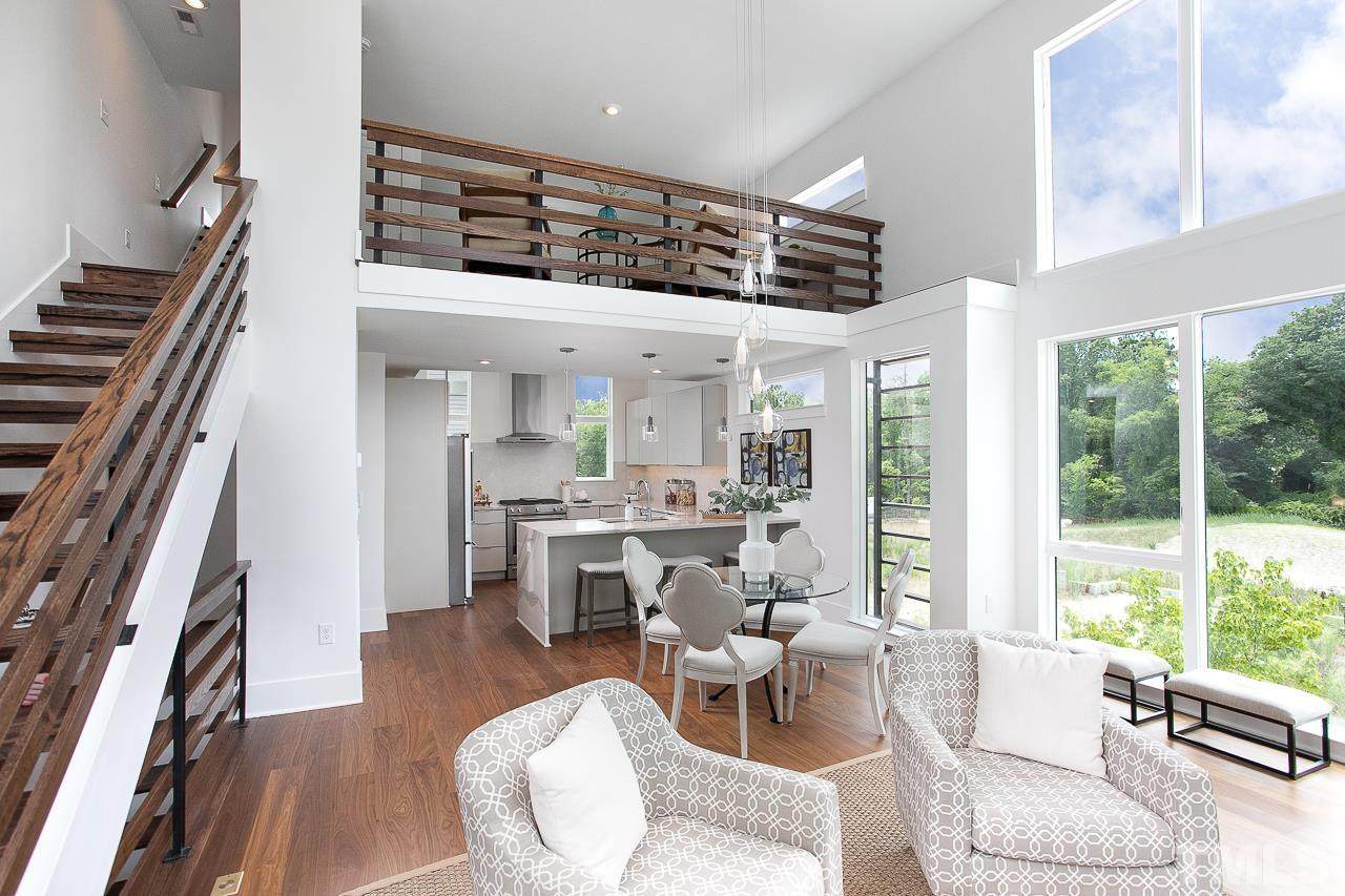 512 Gordon Street - Photo 1