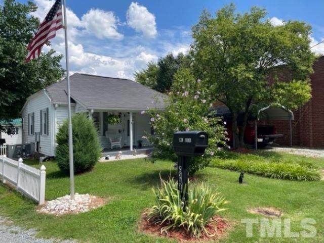 2504 Albany Street - Photo 1