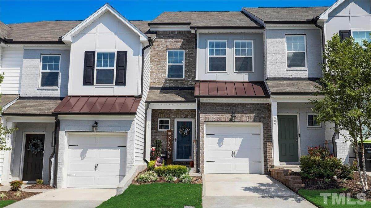 807 Malta Way - Photo 1