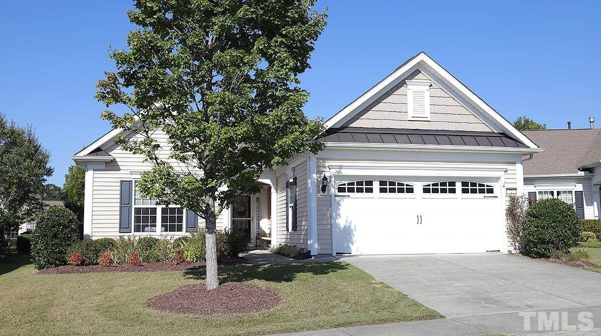 724 Eldridge Loop - Photo 1