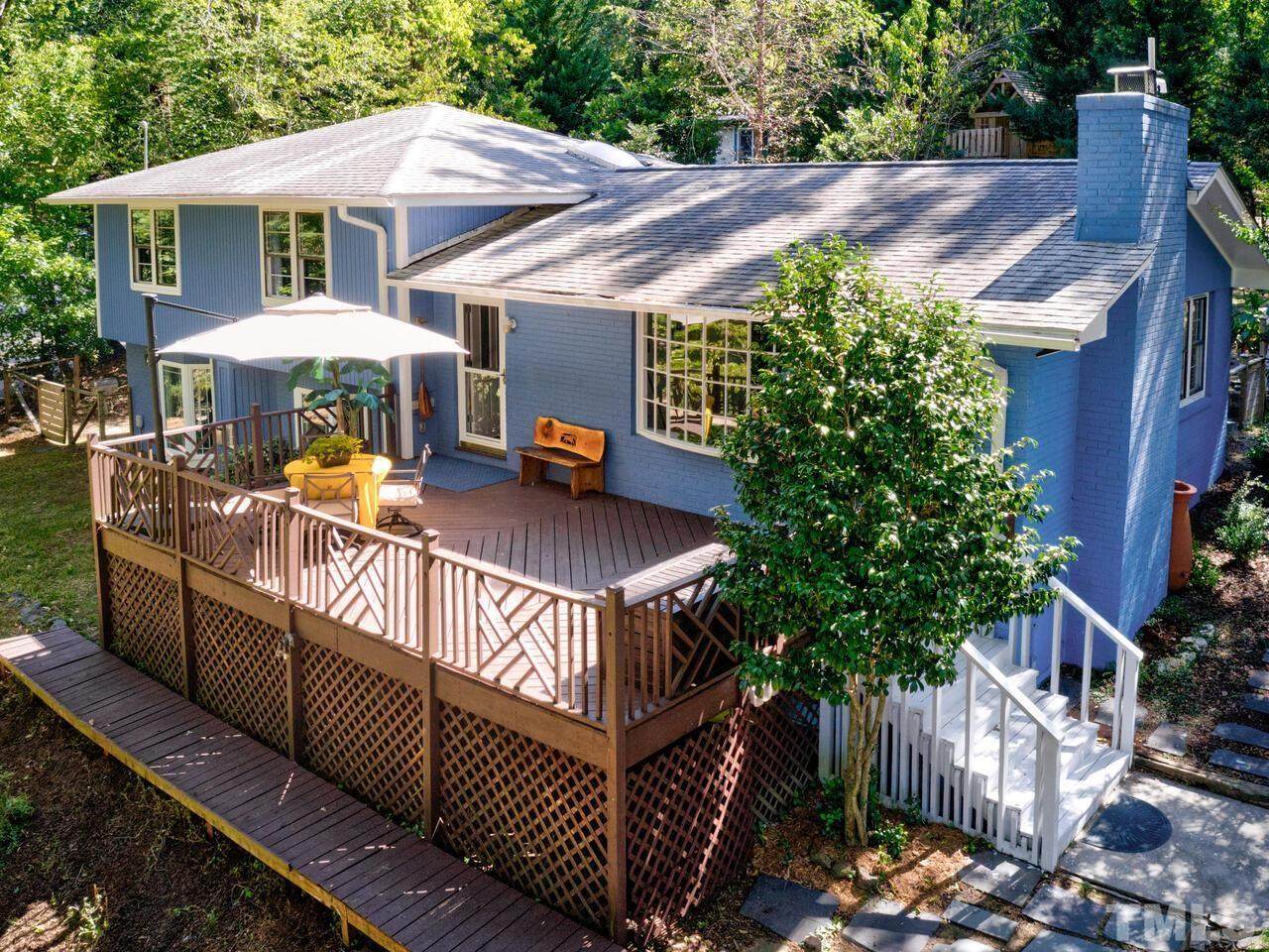 2004 Lakeshore Drive - Photo 1
