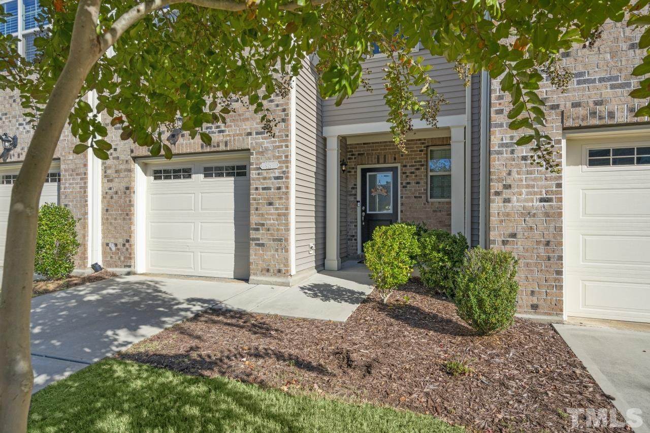915 Contessa Drive - Photo 1