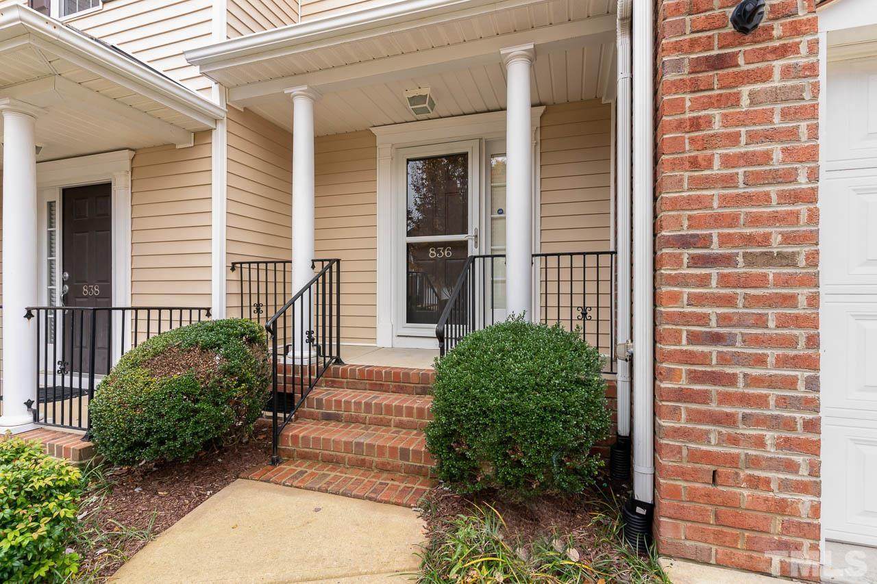 836 Saratoga Drive - Photo 1