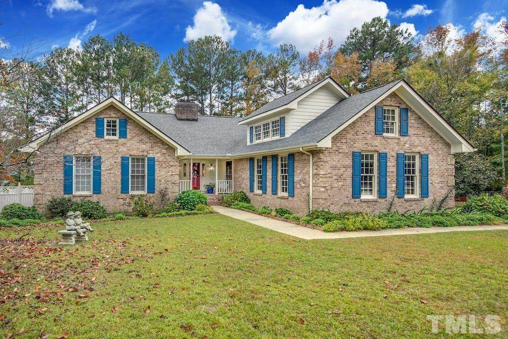 25 Brookwood Drive - Photo 1