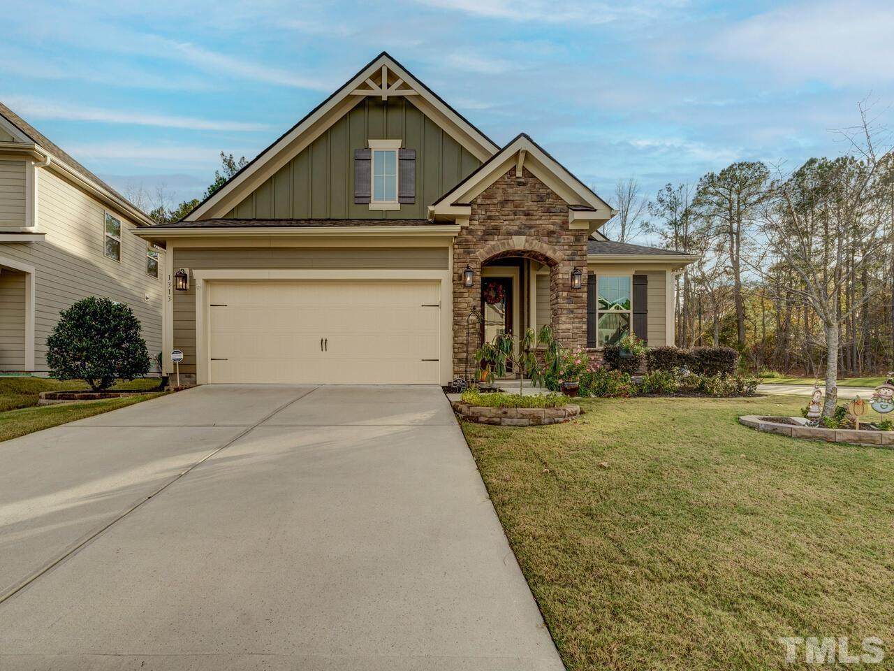 1313 Magic Hollow Road - Photo 1