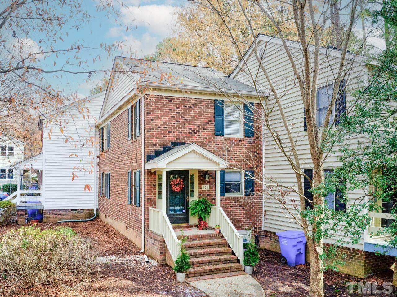 101 Shirley Court - Photo 1