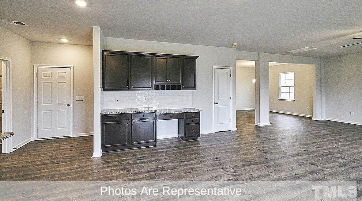 2419 Ivy Knoll Drive - Photo 1