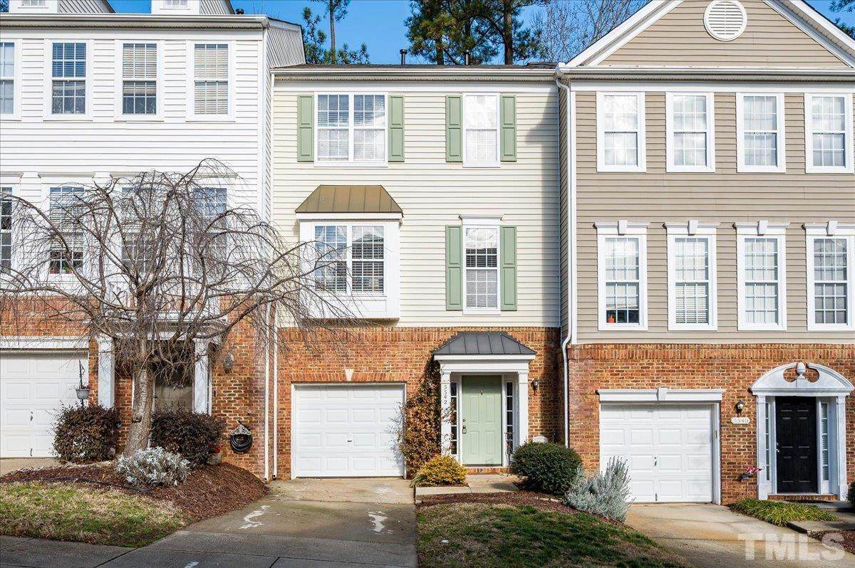 5542 Red Robin Road - Photo 1