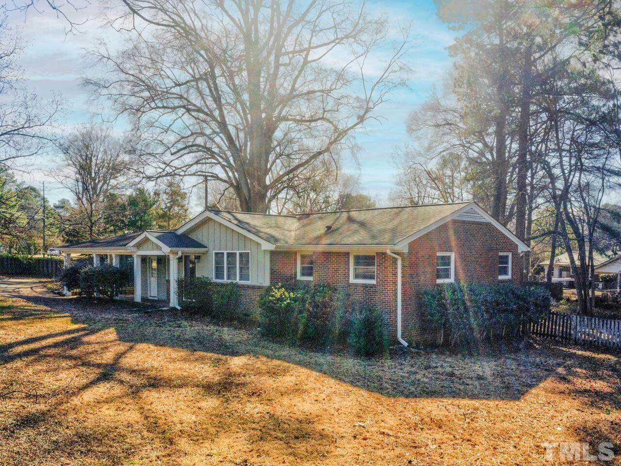 402 Walnut Street - Photo 1