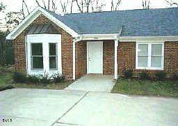 404 Creekway Drive - Photo 1