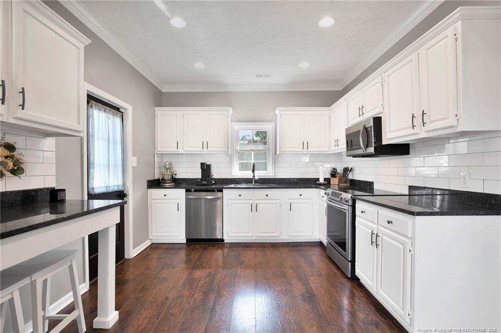 191 Green Street - Photo 1