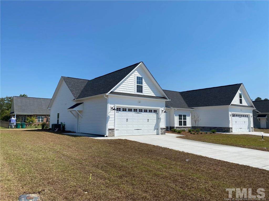 304 Oak Pointe Circle - Photo 1
