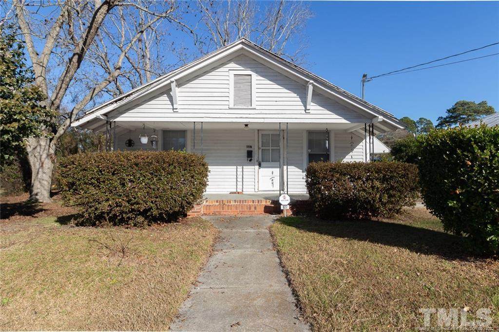 827 7th Street - Photo 1