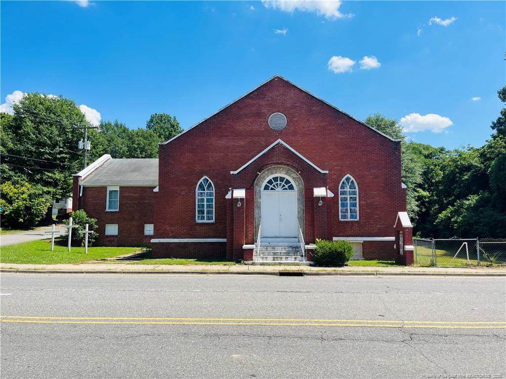 1303 Gaston Avenue - Photo 1