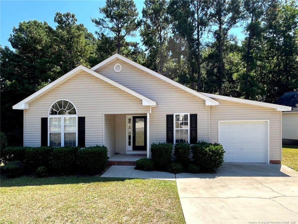 114 Masters Way - Photo 1