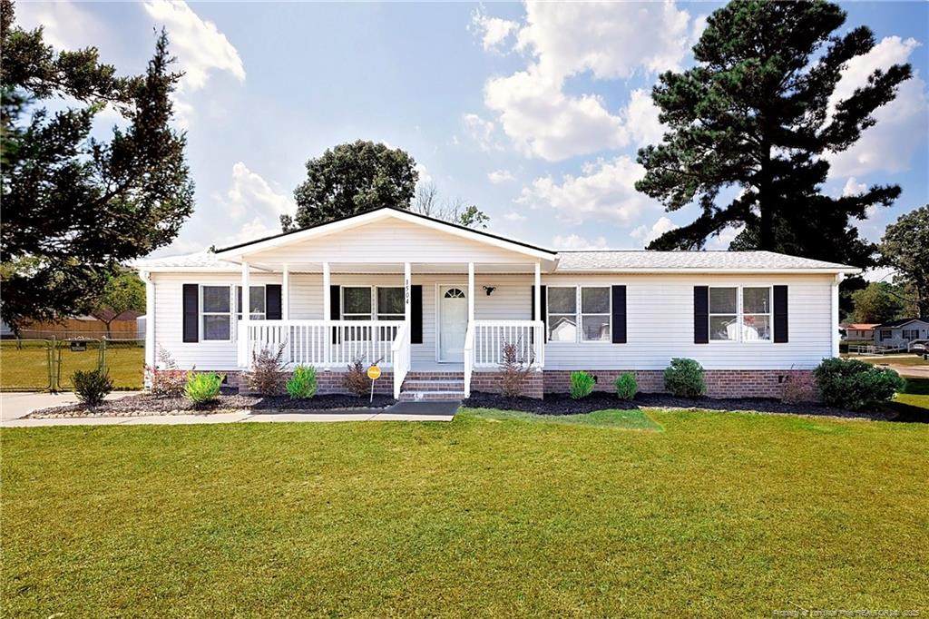 1504 Clan Campbell Drive - Photo 1