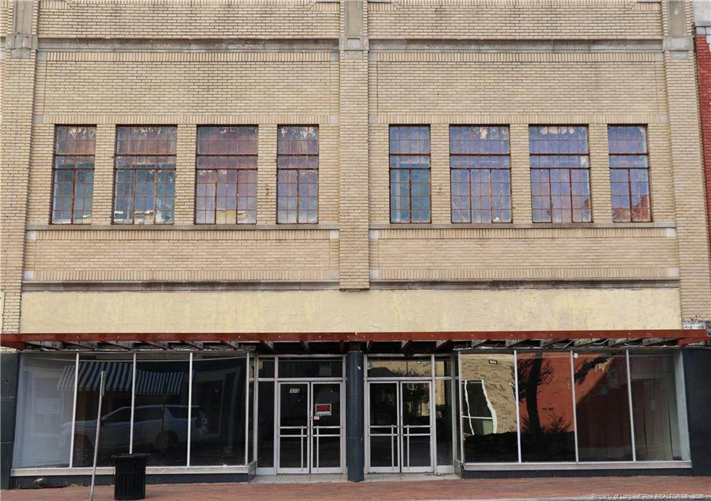 305 Elm Street - Photo 1