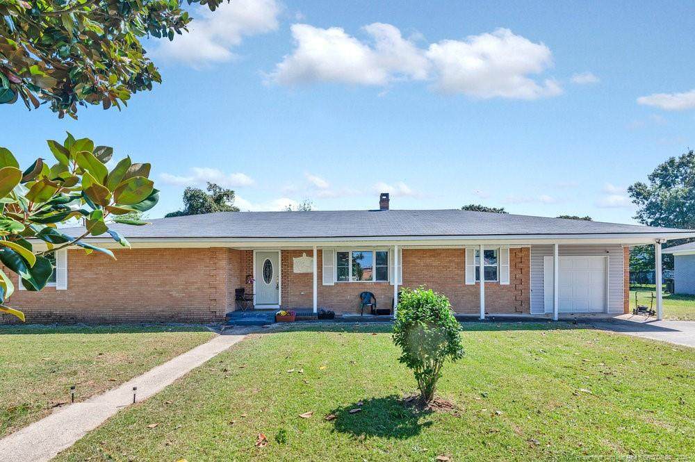 908 Doll Street - Photo 1