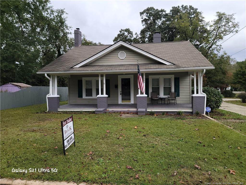 209 Elwood Avenue - Photo 1