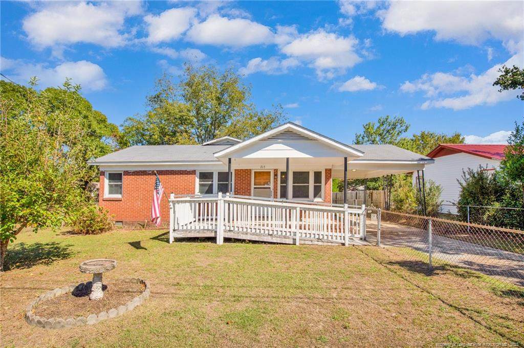 215 7th Street - Photo 1