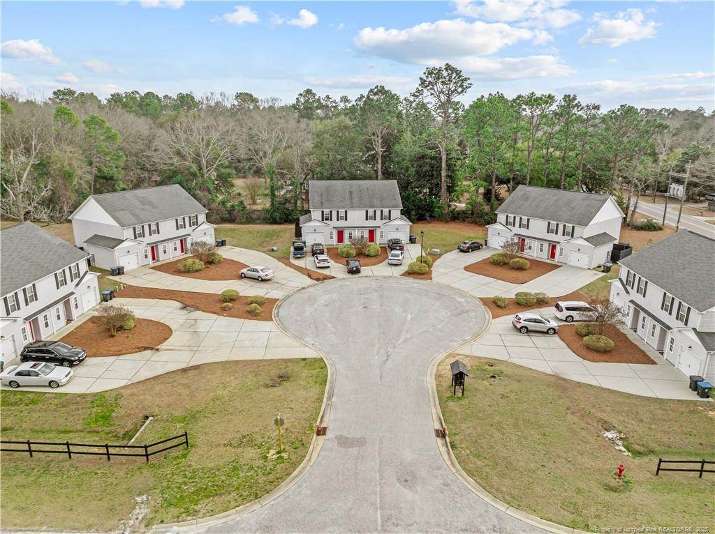 112 Sherman Court - Photo 1