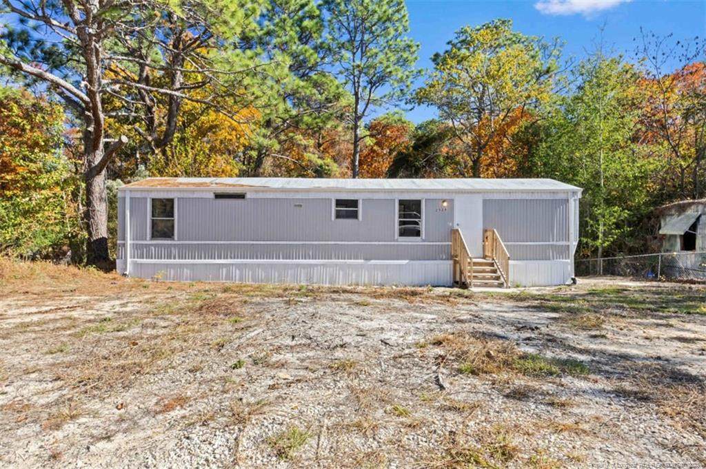 2528 Pinnacle Drive - Photo 1