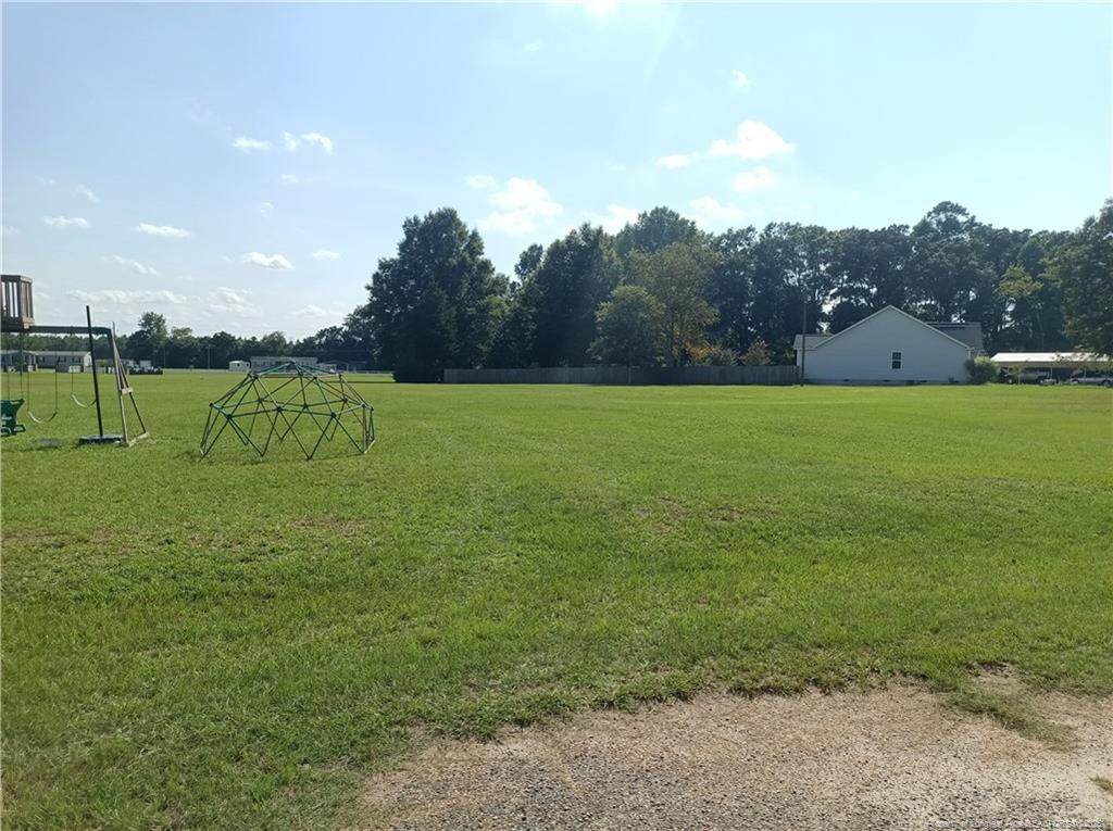 112 Lakeview Drive - Photo 1