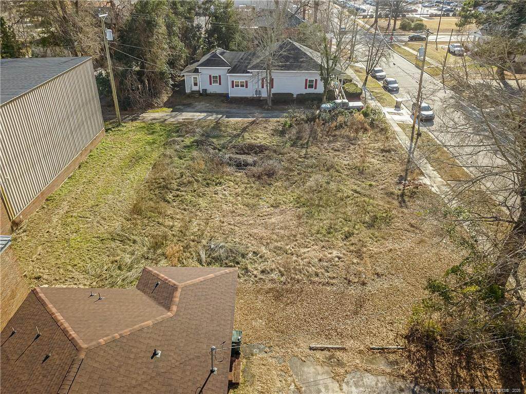 308 Everett Street - Photo 1