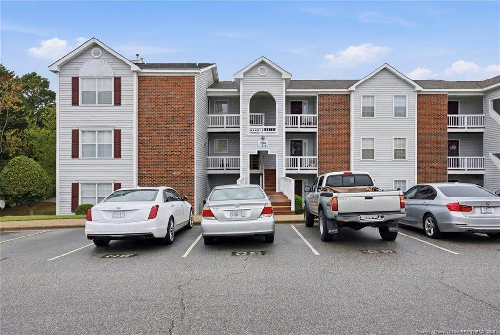 209 apt 6 Waterdown Drive - Photo 1