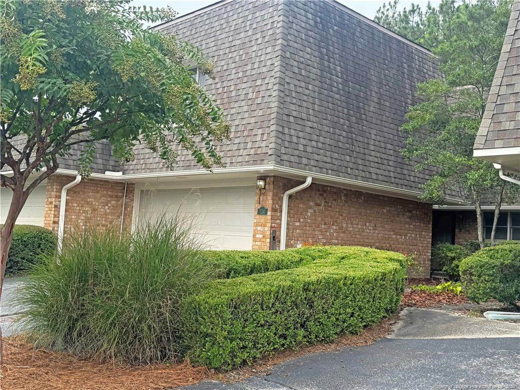 114 Wimbledon Drive - Photo 1
