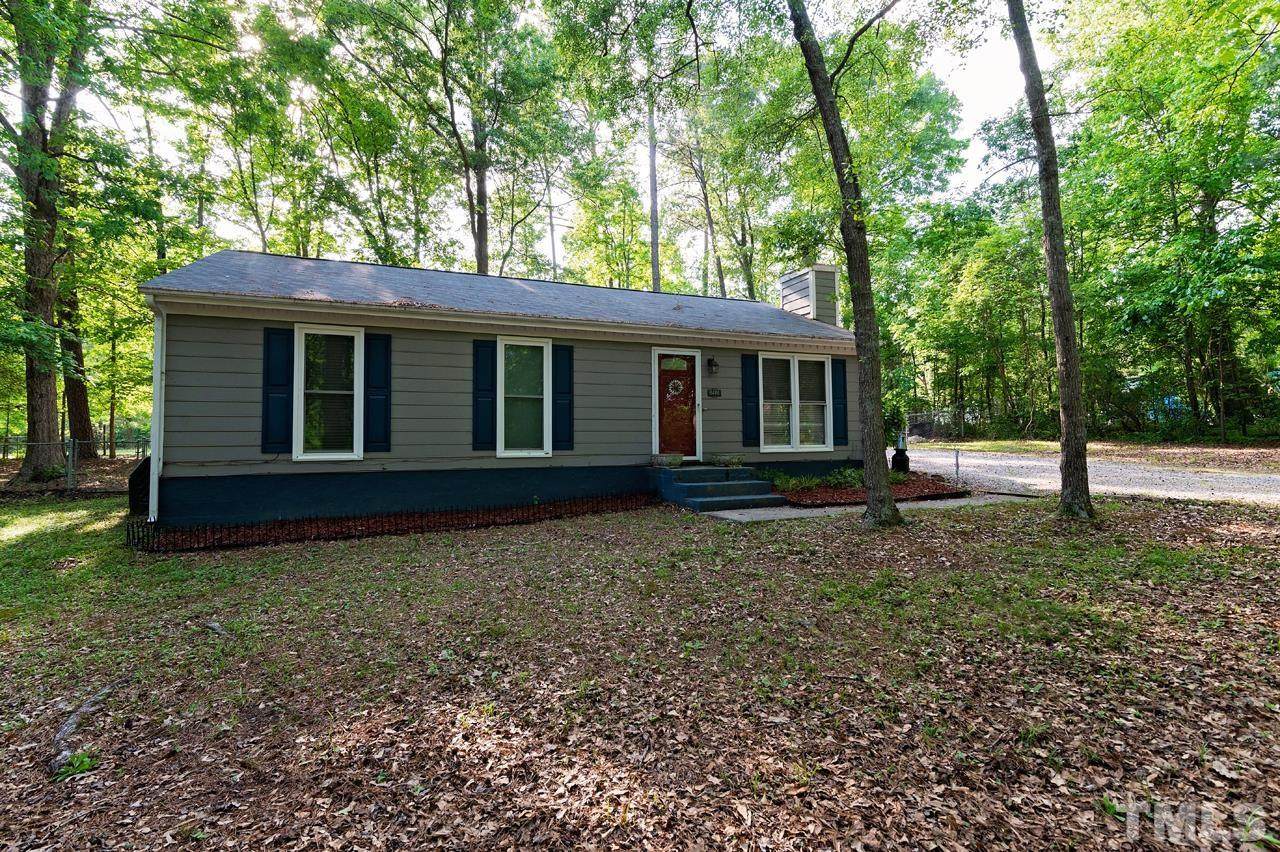 8416 Falcon Crest Drive - Photo 1