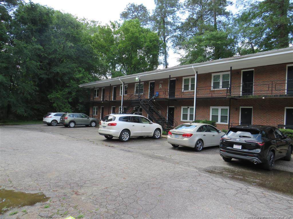 210-18 Colonial Drive - Photo 1