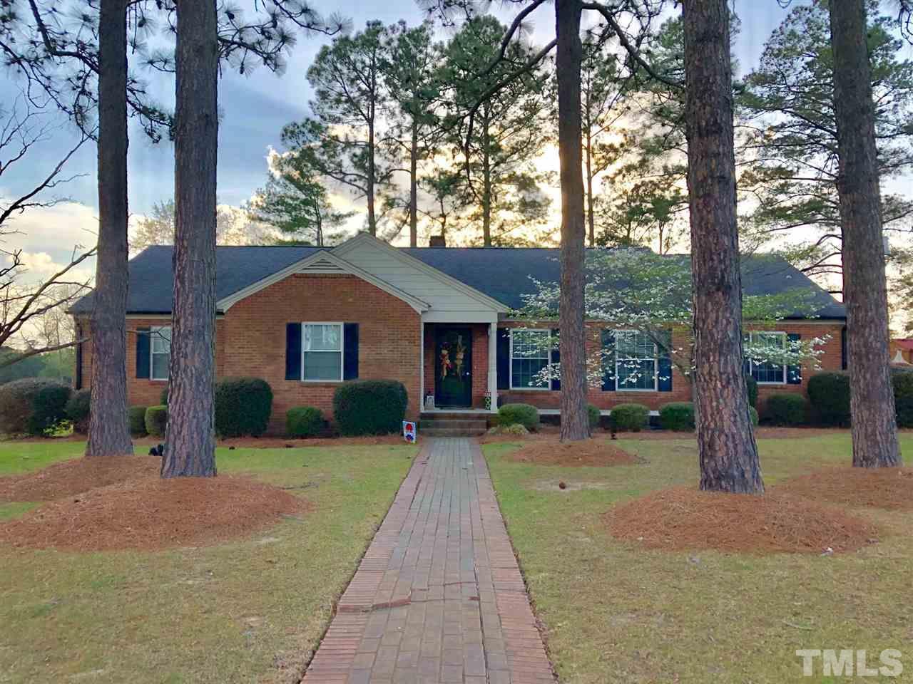 302 Pine Street - Photo 1