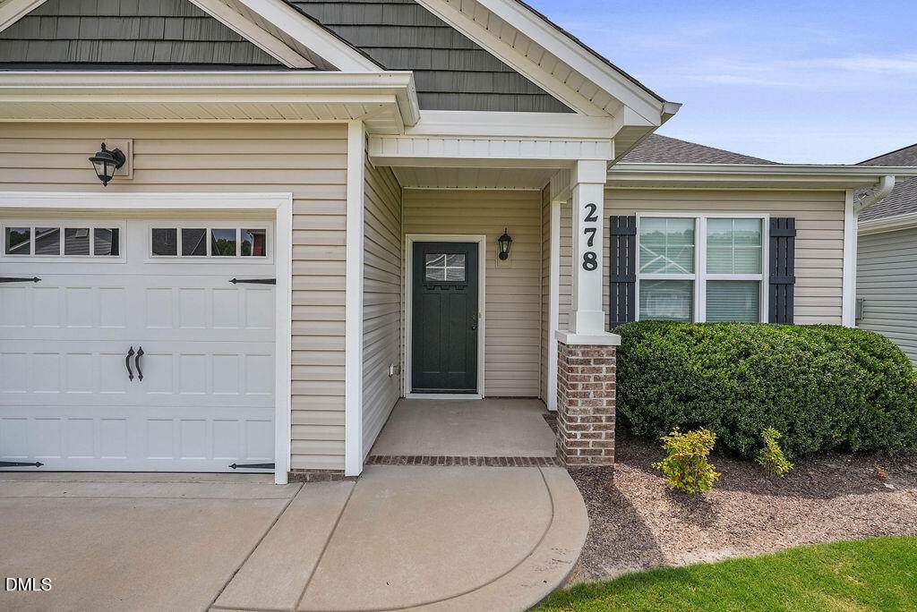 278 Bella Square - Photo 1