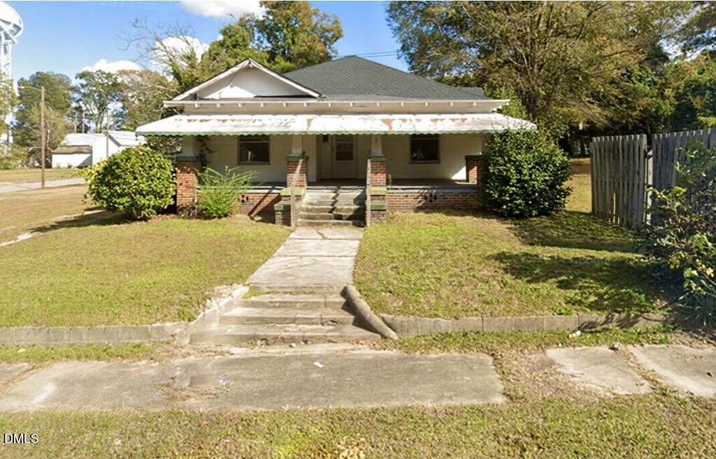 507 Clark Street - Photo 1