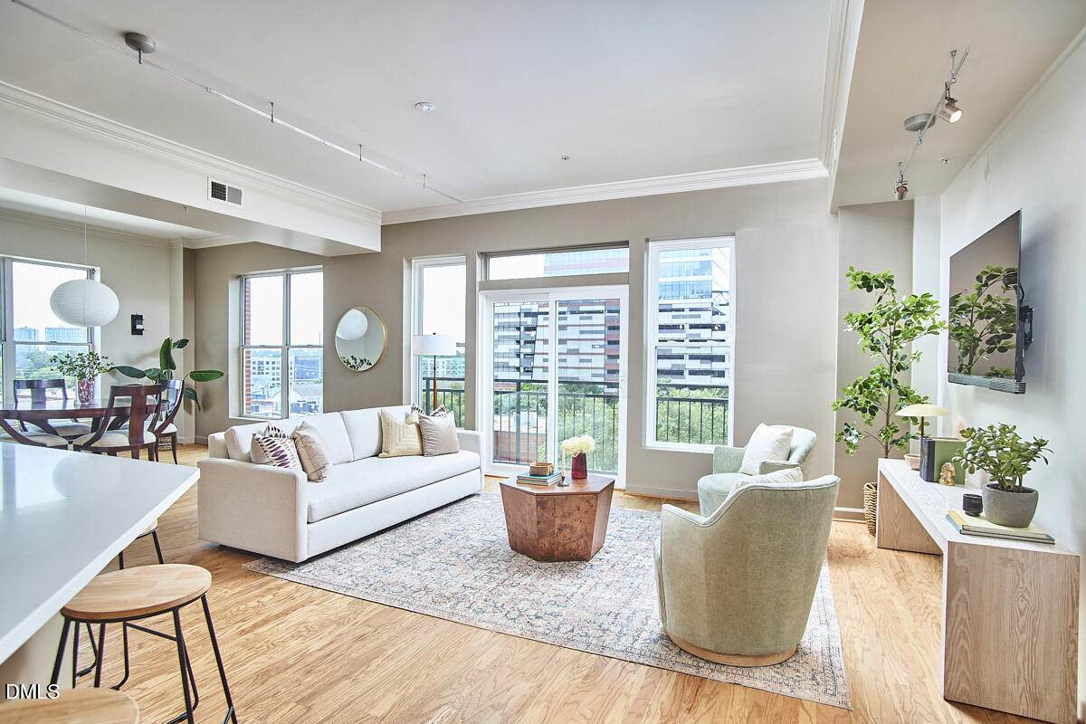 200 Dawson Street - Photo 1