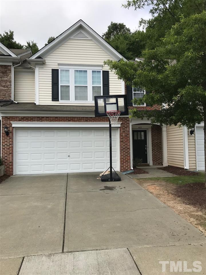 412 Dyersville Drive - Photo 1