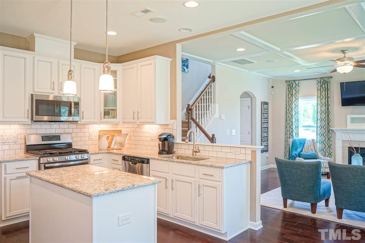 8 Edison Court - Photo 1