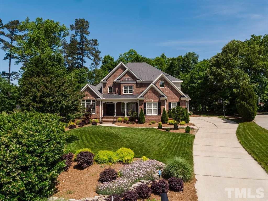 104 Oakpond Court - Photo 1