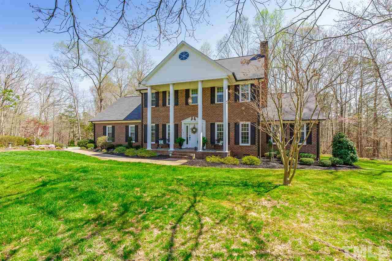 702 Hiawatha Court - Photo 1