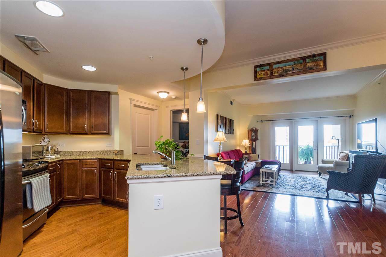 222 Glenwood Avenue - Photo 1