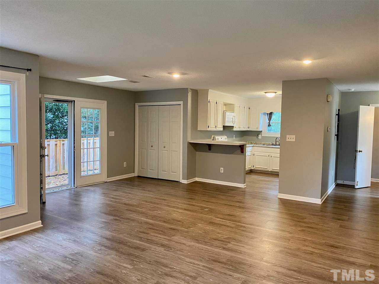 107 Clancy Circle - Photo 1