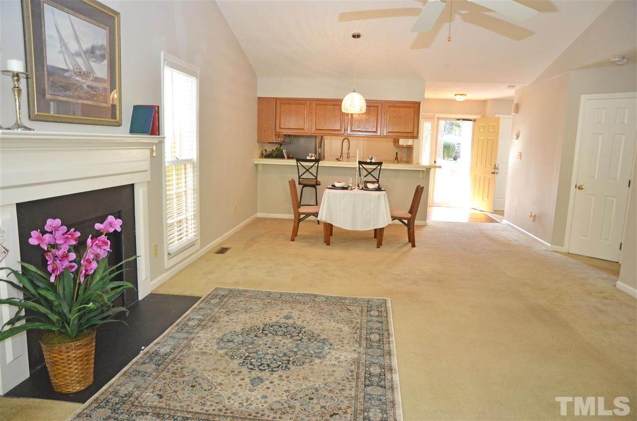 5113 Hogans Way - Photo 1